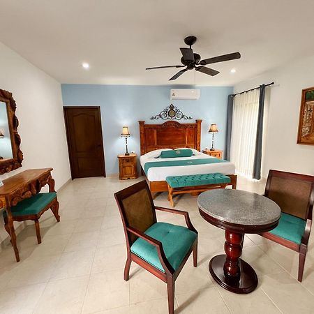 Hotel Fundadores Valladolid  Ngoại thất bức ảnh