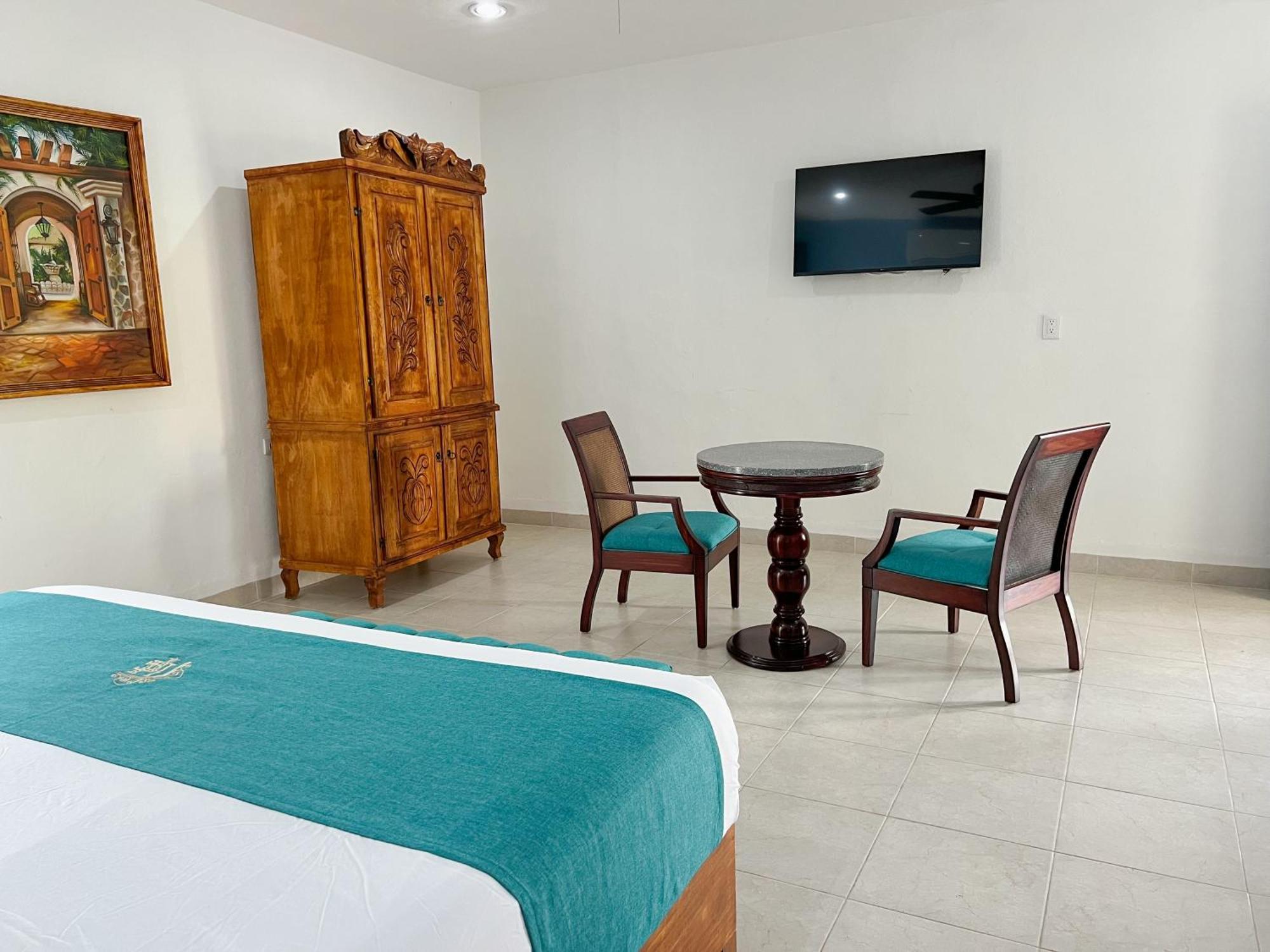 Hotel Fundadores Valladolid  Ngoại thất bức ảnh