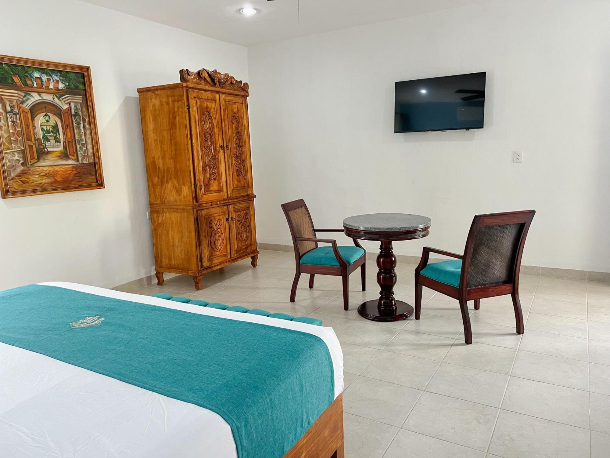 Hotel Fundadores Valladolid  Ngoại thất bức ảnh