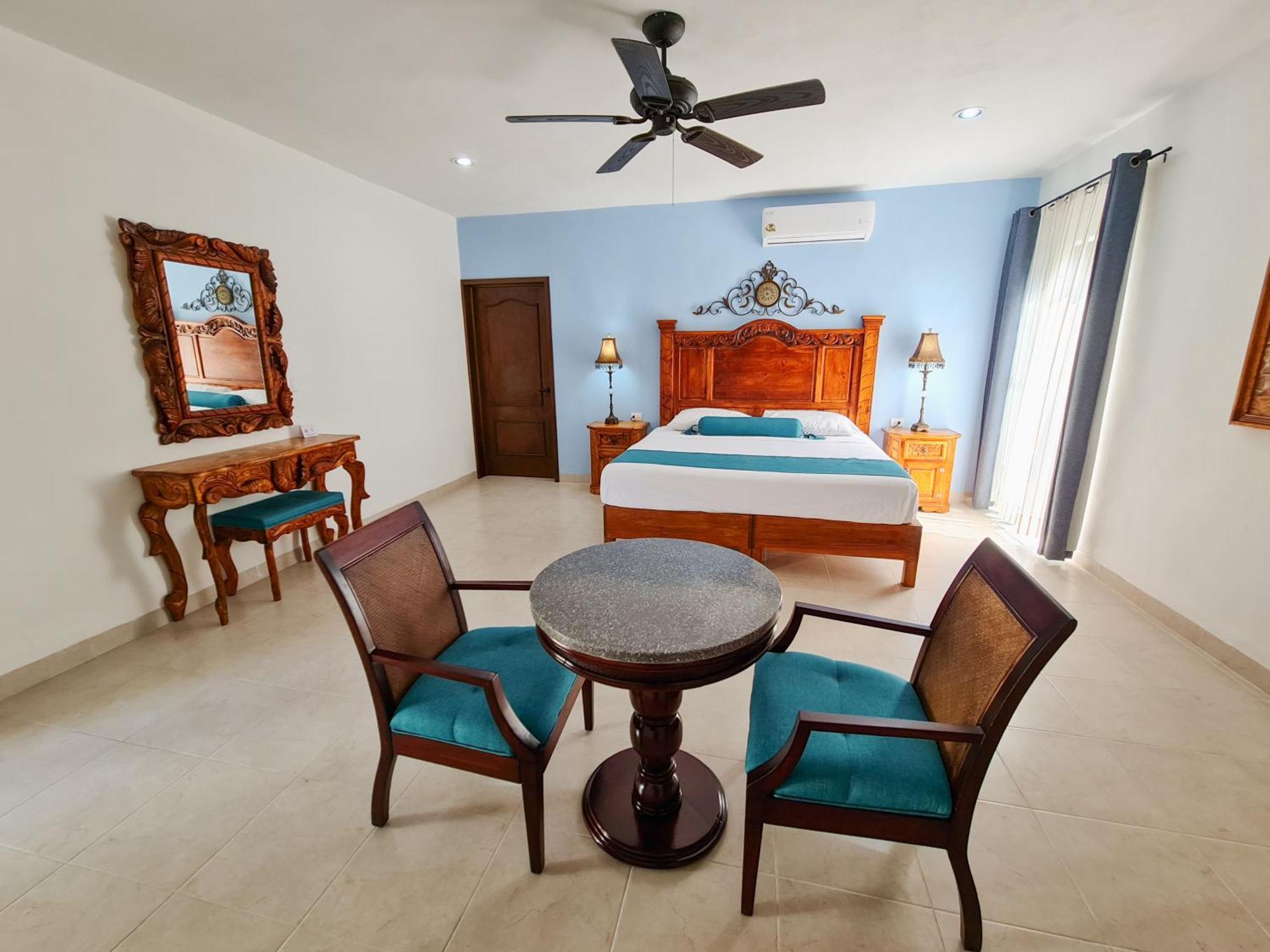 Hotel Fundadores Valladolid  Ngoại thất bức ảnh