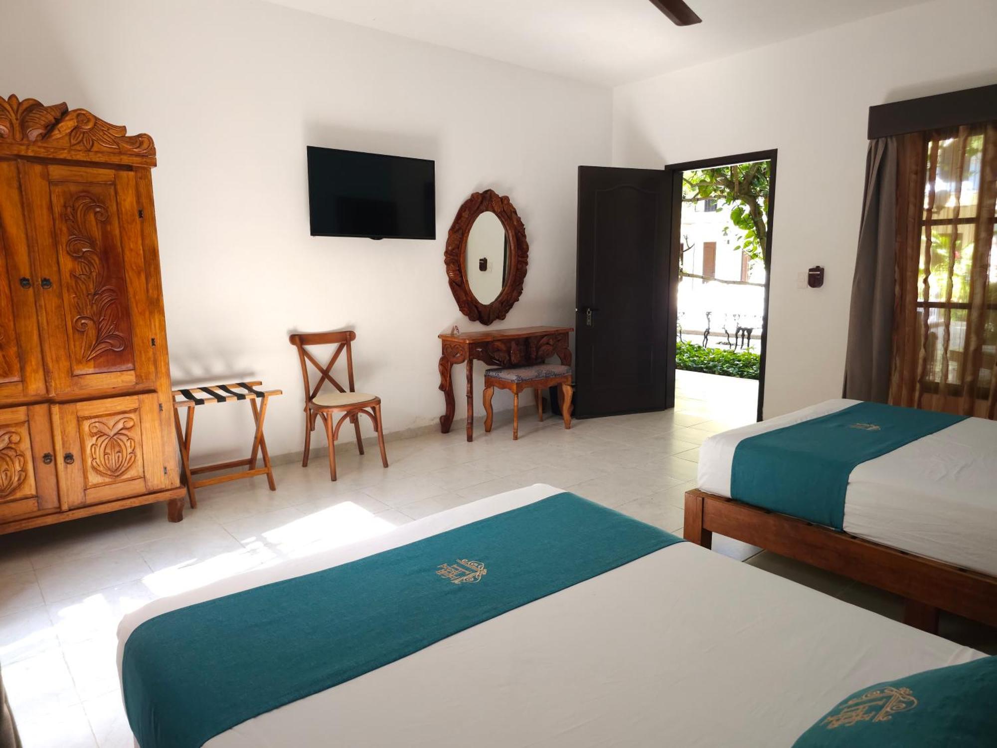 Hotel Fundadores Valladolid  Ngoại thất bức ảnh